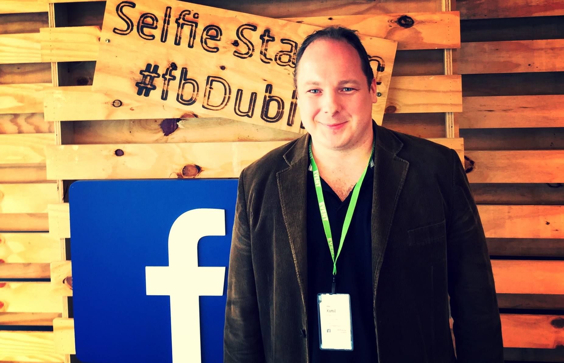 V evropské centrále Facebooku v Dublinu - selfie point